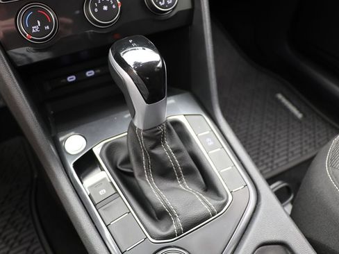 Used 2024 Volkswagen Tiguan S image 19