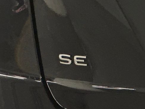 New 2026 Volkswagen Atlas Cross Sport SE image 37