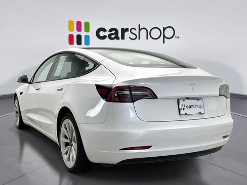 Used 2023 Tesla Model 3 Standard Range RWD image 3