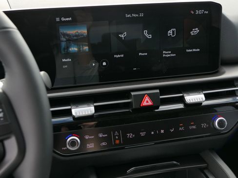 New 2026 Kia Sportage AWD Hybrid image 16