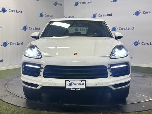 Used 2022 Porsche Cayenne w/ Premium Package AWD/4WD image 7