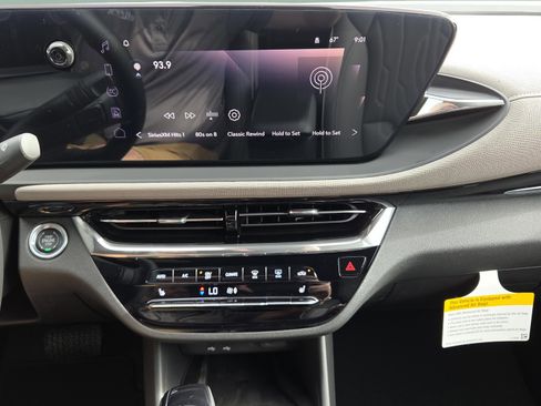 New 2026 Buick Envista Avenir FWD image 19