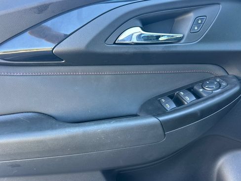 Used 2023 Chevrolet TrailBlazer RS w/ Sun and Liftgate Package FWD image 11