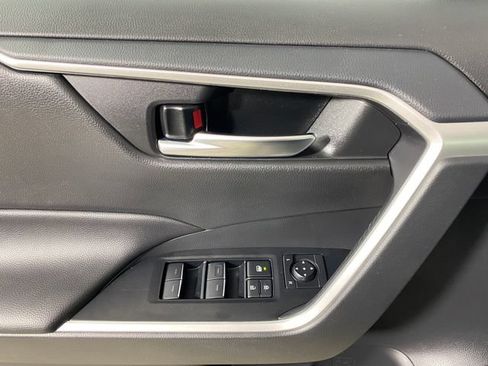 Certified 2025 Toyota RAV4 XLE AWD/4WD image 21
