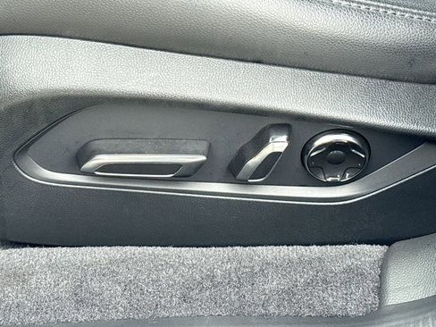 Used 2023 Acura TLX image 15