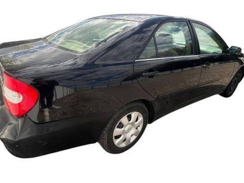 Used 2004 Toyota Camry FWD image 5