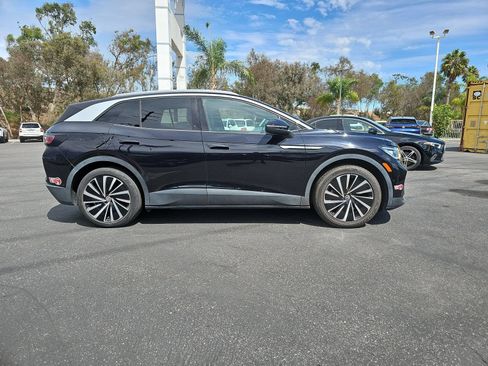 Used 2023 Volkswagen ID.4 Pro S Plus RWD image 4