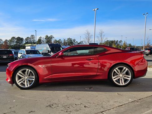 Used 2017 Chevrolet Camaro SS image 4
