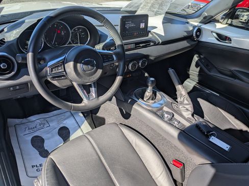 Used 2023 MAZDA MX-5 Miata Grand Touring image 13