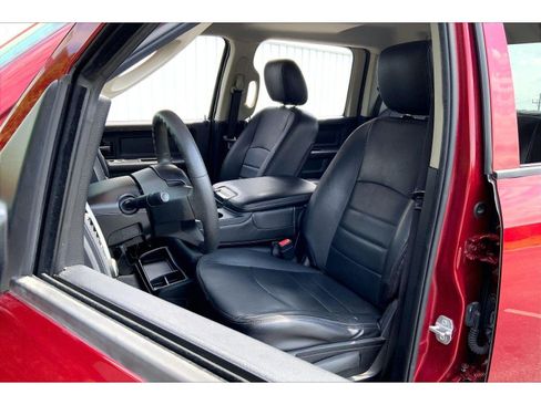 Used 2015 RAM 1500 Express AWD/4WD image 22