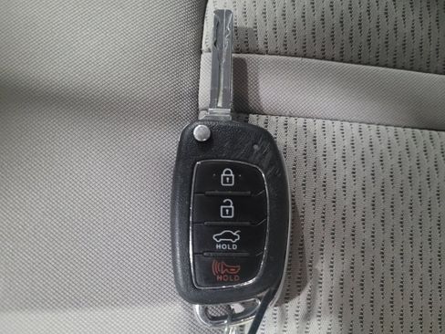 Used 2019 Hyundai Sonata SE FWD image 32