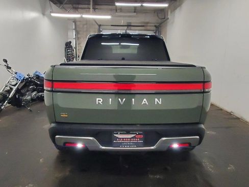 Used 2022 Rivian R1T Launch Edition image 6