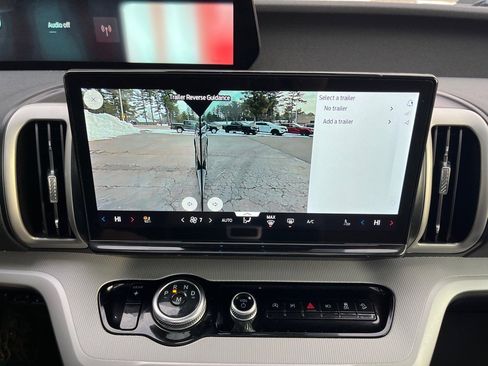 Used 2025 Ford Expedition Max Active image 29