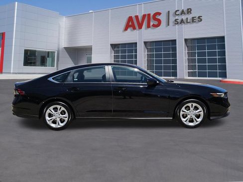 Used 2025 Honda Accord LX image 5