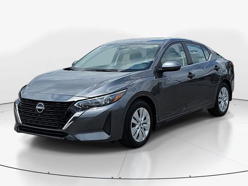 Used 2025 Nissan Sentra S FWD image 11