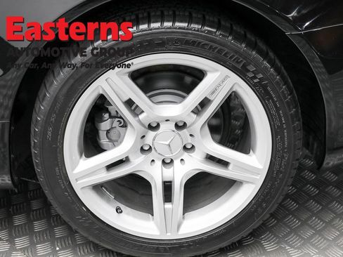 Used 2005 Mercedes-Benz SL 500 image 8