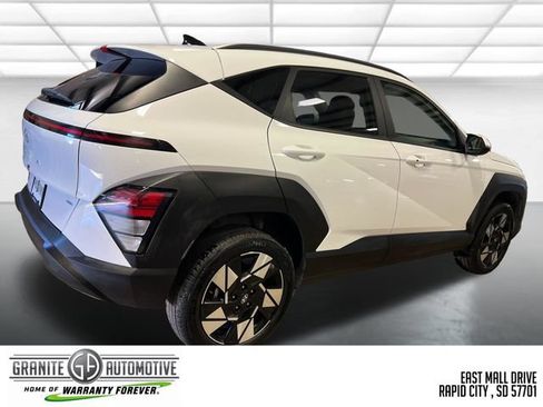 Used 2025 Hyundai Kona SEL AWD/4WD image 6