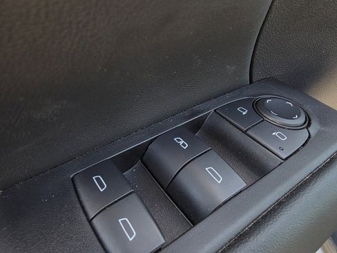 Used 2025 GMC Terrain Elevation image 12