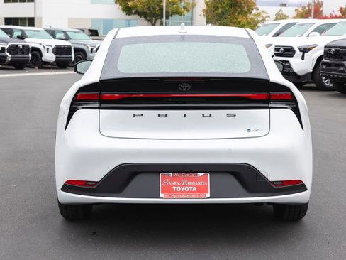 New 2026 Toyota Prius LE image 5