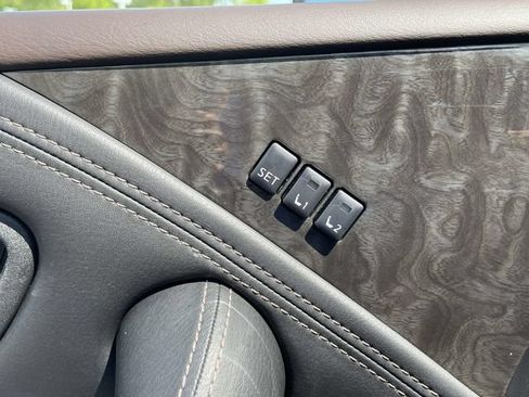 Used 2023 Nissan Armada Platinum w/ Captain's Chairs Package RWD image 16