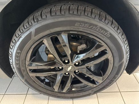 Used 2021 Chevrolet Equinox LT FWD image 9