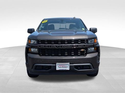 Used 2021 Chevrolet Silverado 1500 Custom AWD/4WD image 2