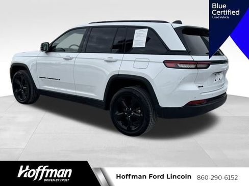 Used 2023 Jeep Grand Cherokee Altitude image 6