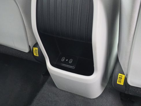 Used 2024 Hyundai Kona SE image 23