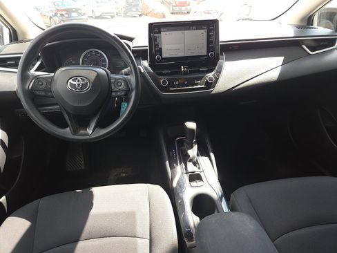 Used 2021 Toyota Corolla LE image 7