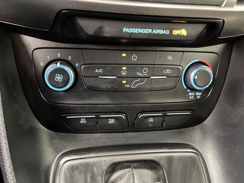 Used 2023 Ford Transit Connect XLT FWD image 16