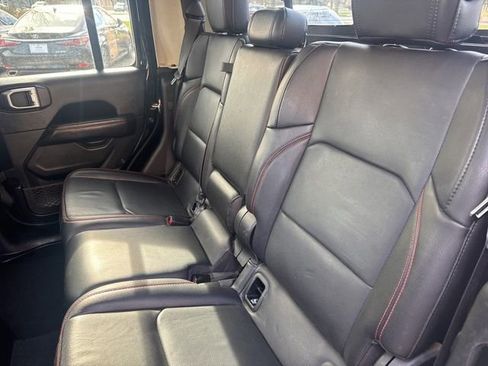 Used 2020 Jeep Gladiator Rubicon image 32