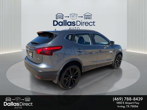 Used 2017 Nissan Rogue Sport SL image 6