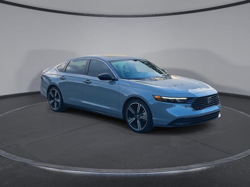 Used 2024 Honda Accord Sport image 2