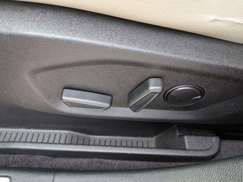 Used 2024 Ford Edge Titanium w/ Titanium Elite Package image 19