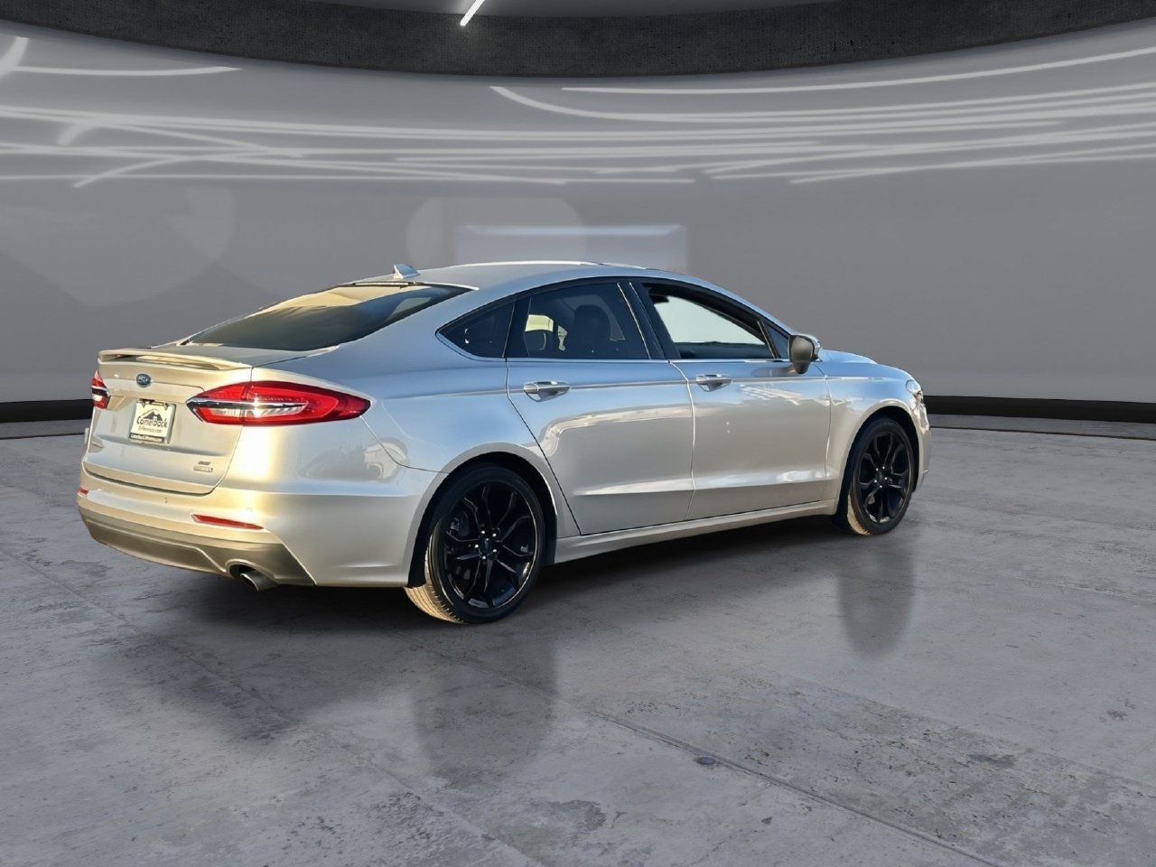 Used 2019 Ford Fusion SE w/ Equipment Group 151A FWD image 5