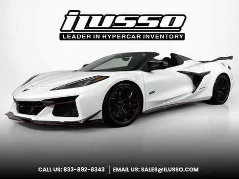 Used 2025 Chevrolet Corvette Z06 w/ Z07 Performance Package RWD image 1