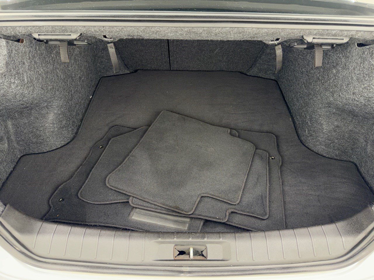 Used 2020 Nissan Maxima 3.5 SL w/ Floor Mat Group FWD image 28