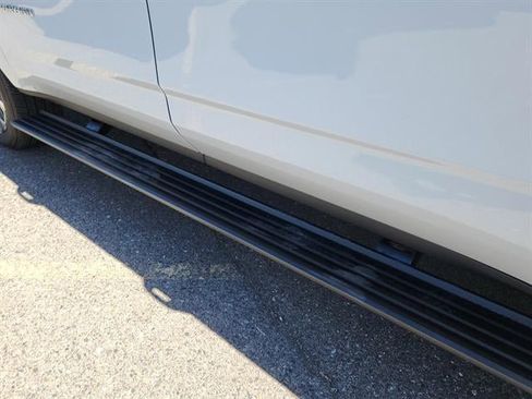 New 2026 Chevrolet Suburban High Country AWD/4WD image 13