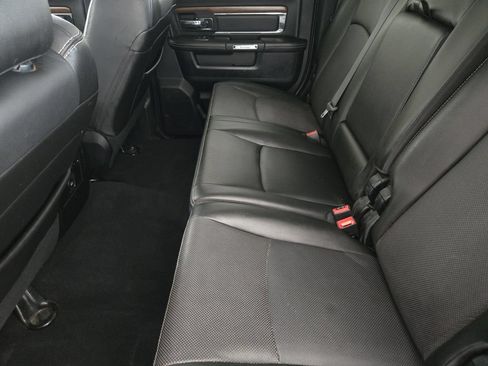 Used 2015 RAM 2500 Laramie AWD/4WD image 34