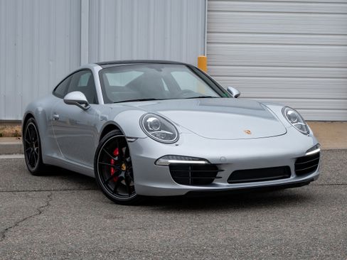 Used 2015 Porsche 911 Carrera S image 9