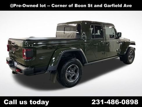 Used 2022 Jeep Gladiator Rubicon w/ Safety Group AWD/4WD image 5