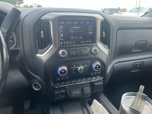 Used 2021 GMC Sierra 1500 Denali w/ Denali Ultimate Package AWD/4WD image 10