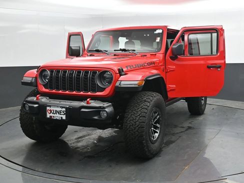 Used 2025 Jeep Wrangler Unlimited Rubicon AWD/4WD image 49
