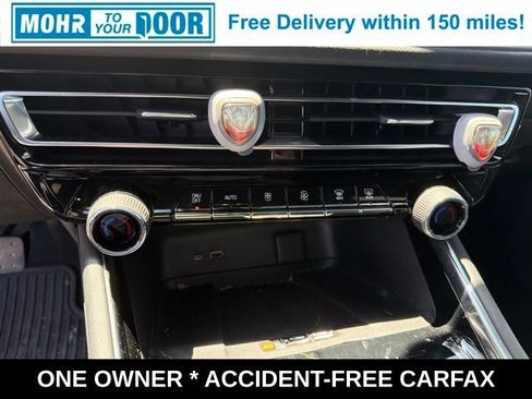 Used 2025 Chevrolet Traverse LT w/ Midnight/Sport Edition FWD image 24