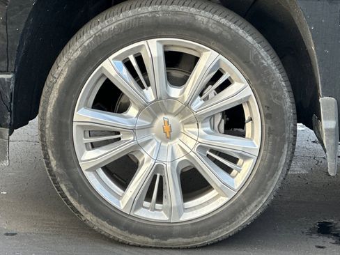 Used 2023 Chevrolet Silverado 1500 High Country w/ High Country Premium Package image 44