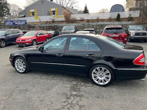 Used 2008 Mercedes-Benz E 350 4MATIC Sedan image 13