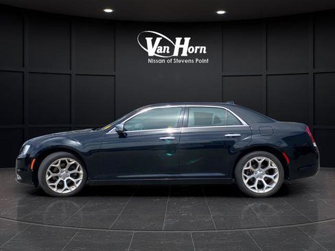 Used 2020 Chrysler 300 C w/ Sun, Sound & Nav Package RWD image 4