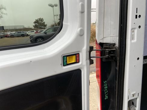 Used 2023 Ford Transit 250 Medium Roof w/ Load Area Protection Package image 23