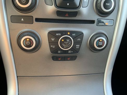 Used 2013 Ford Edge SEL FWD image 33