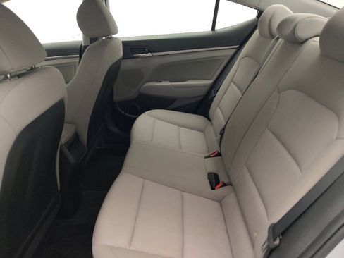 Used 2018 Hyundai Elantra SEL FWD image 18
